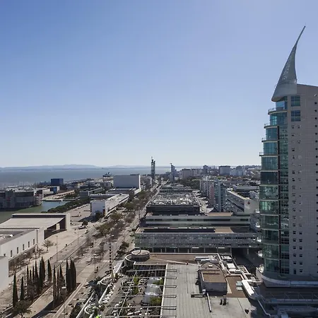 Rent4rest Parque Nações 17th Floor River View * Lissabon