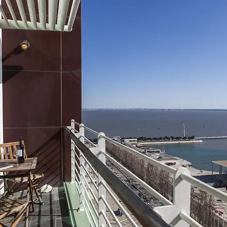 Rent4Rest Lisbon Parque Das Nacoes 17Th Floor River View *