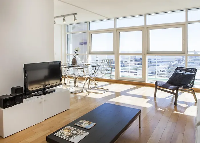 Rent4rest Parque Nações 17th Floor River View Appartement Lisboa