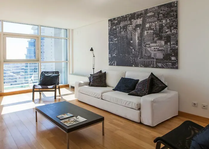 Rent4rest Parque Nações 17th Floor River View Appartement *